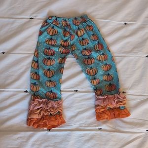 💛3/$20 Girls ruffle bottom flare pumpkin pants